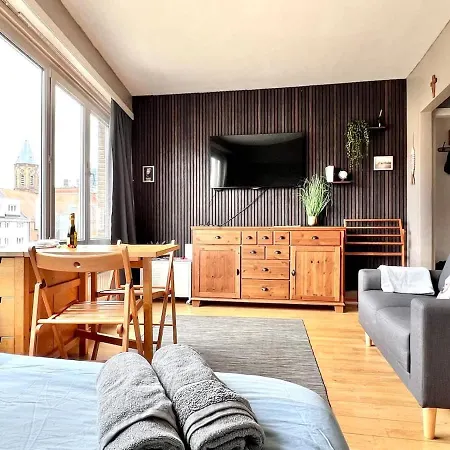 Lovely - Getaway For 2 Center & Within Walking Distance Apartment